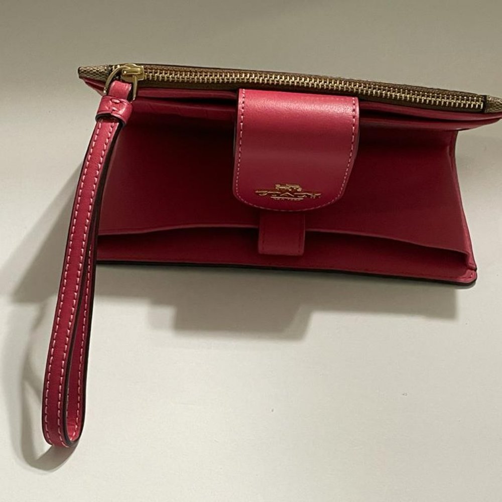 Coach Wallets - Picture 6 of 12